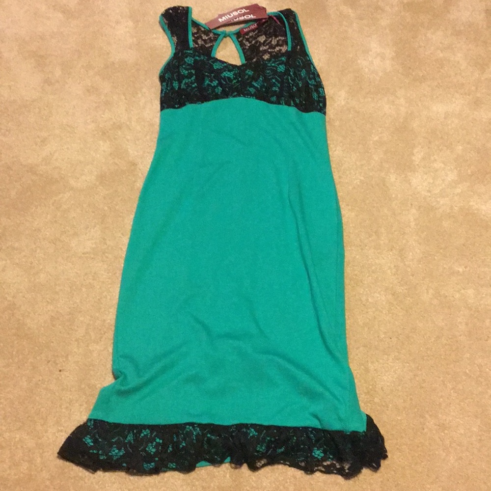 Long sexy green and black lace dress
